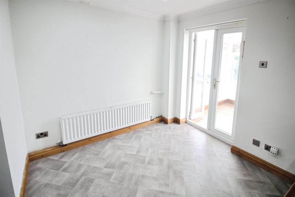 House in Leeds - View 4