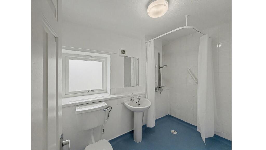 107 Hythe Hill, Colchester, Essex, CO1 photo 4