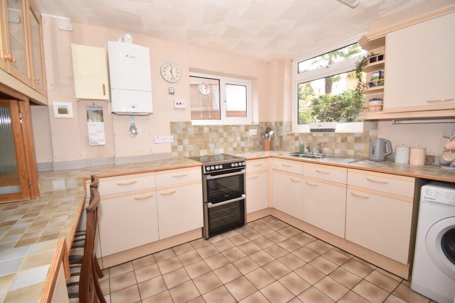 Iolanthe Drive, Beacon Heath, Exeter, EX4 photo 3