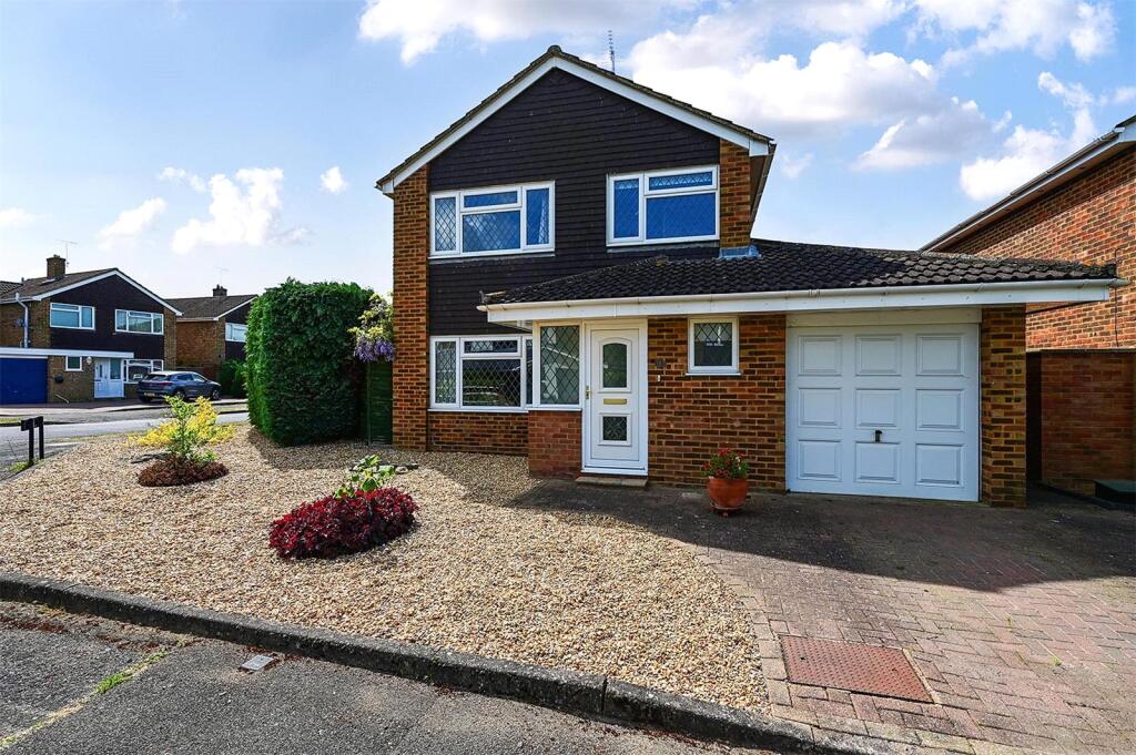 Main image of property: Wren Close, Yateley, Hampshire, GU46