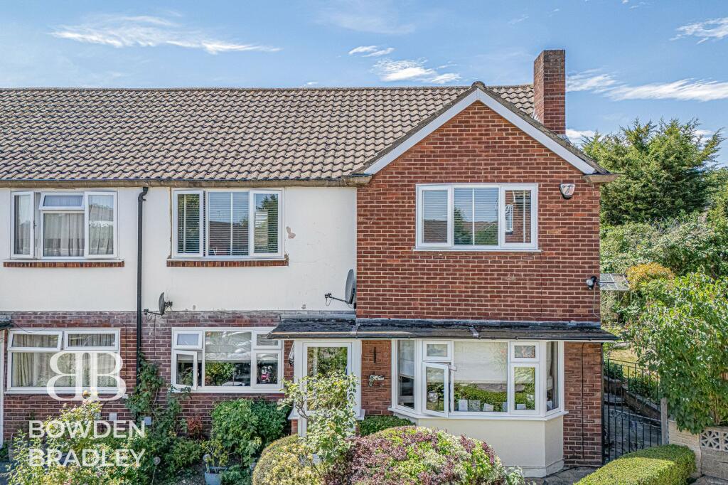 Main image of property: Shrublands Close, Chigwell, IG7