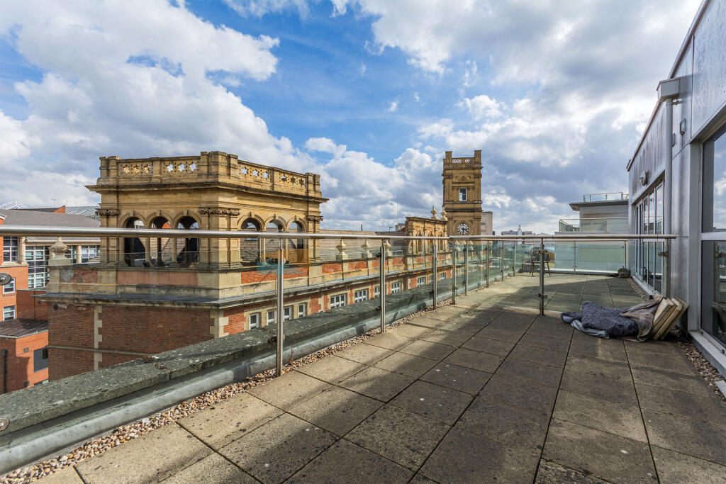 Apartment in Nottingham, Hockley, The Park - View 5