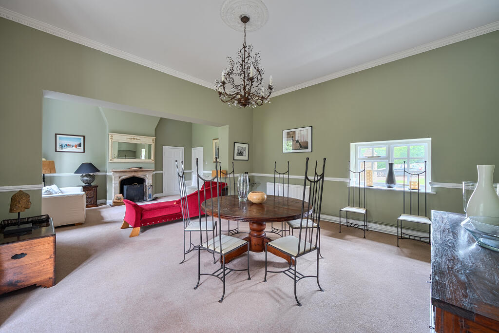 Main image of property: South Side, Steeple Aston, OX25