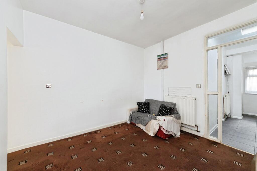 Additional image 8 of Melrose Avenue, Walford Road, Birmingham, West Midlands, B11