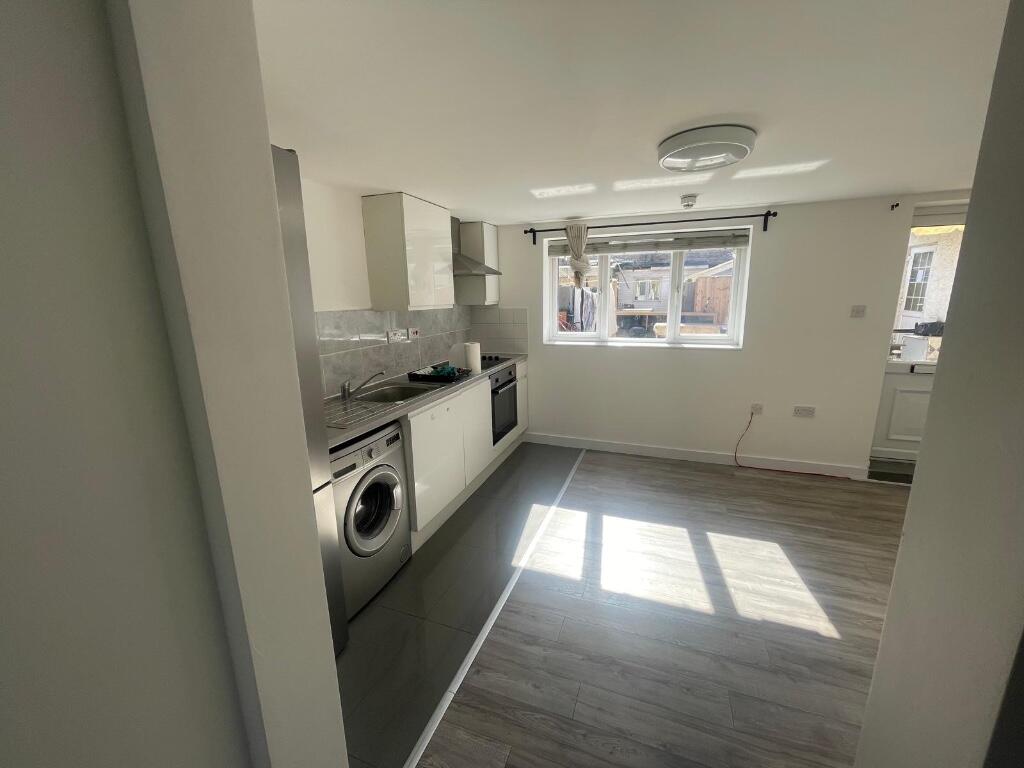 Main image of property: Town Road, London, N9