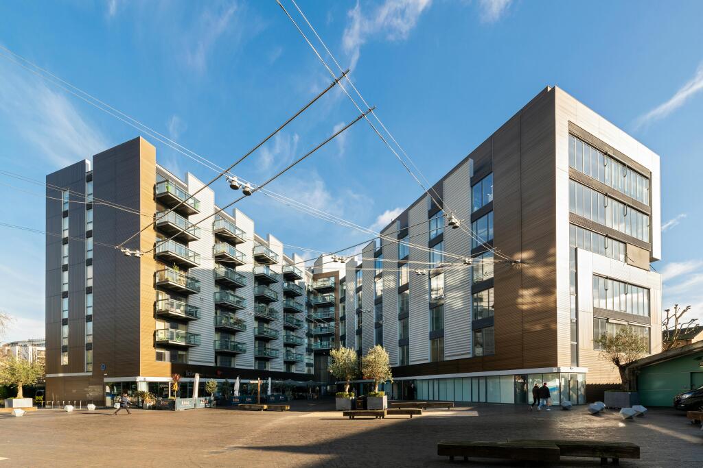 BermondseySq1.jpg