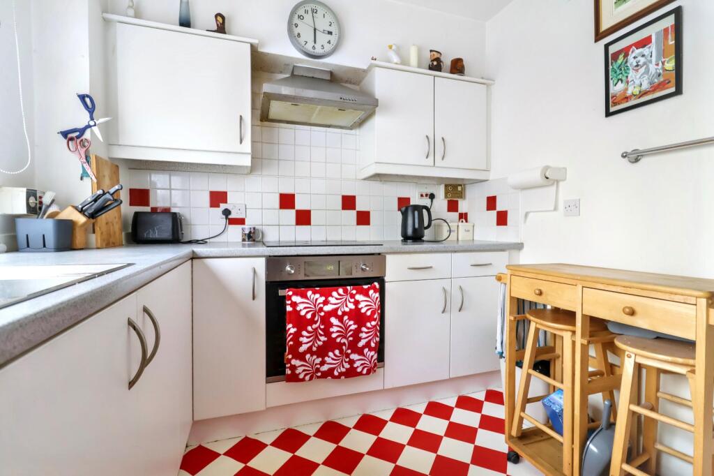Apartment in Paisley, Whitehaugh - More