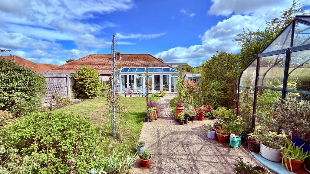 Greenway Close, Lymington, SO41 - View 4