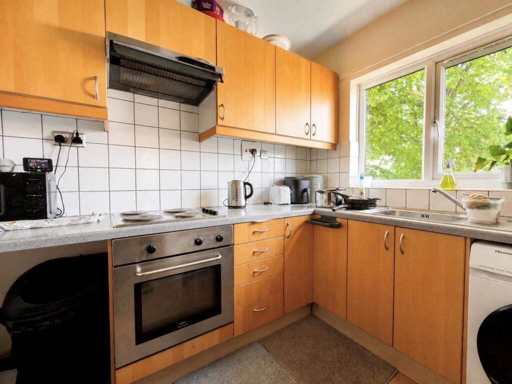 Priory Court, Taunton - View 2