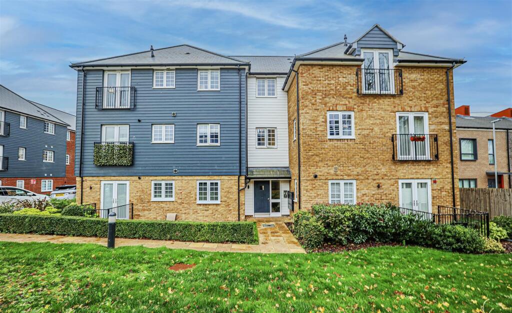 Main image of property: Zoffany Place, Hemel Hempstead, HP2