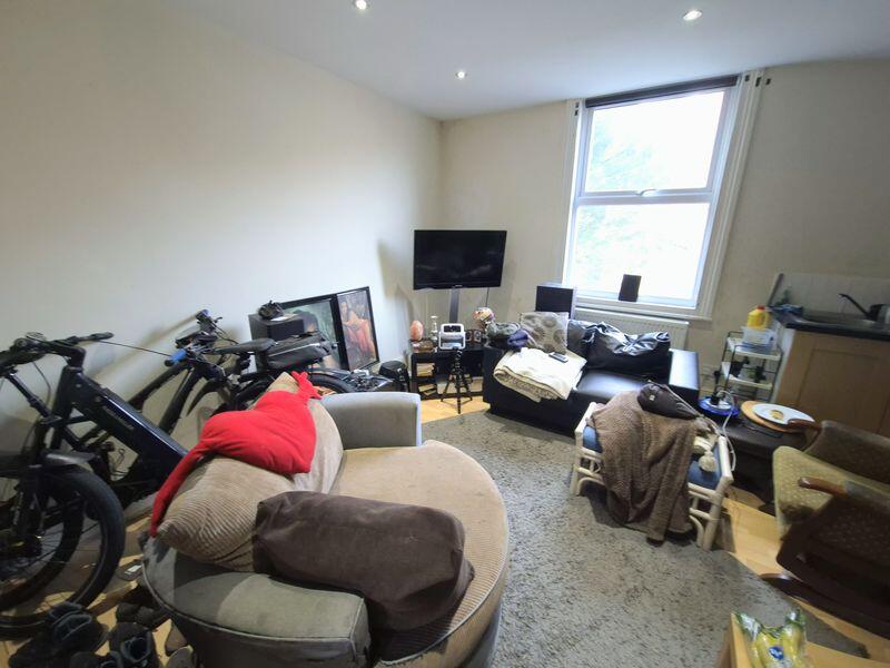 Ridgeway Terrace, Leeds photo 4