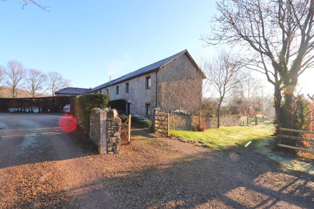 Main image of property: Stable Cottage, Washingpool Hill Road, Tockington, Bristol