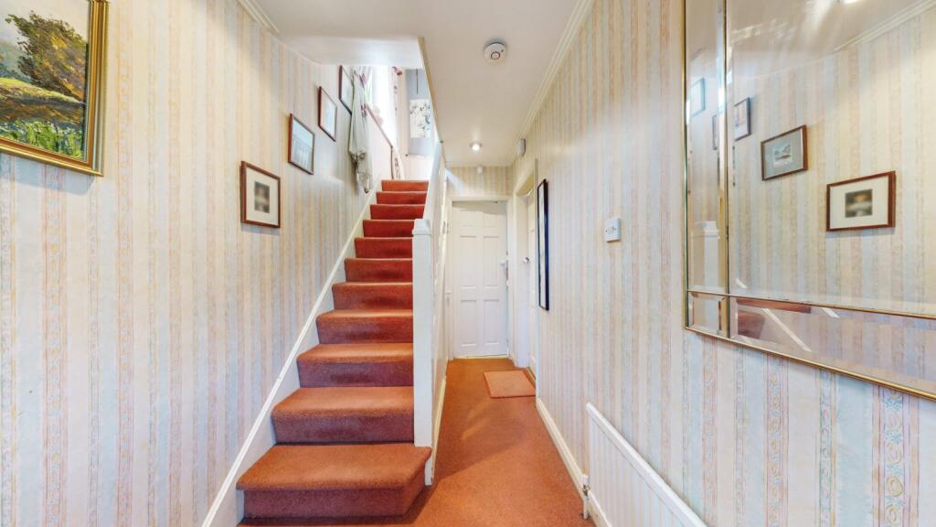 House in London - View 3