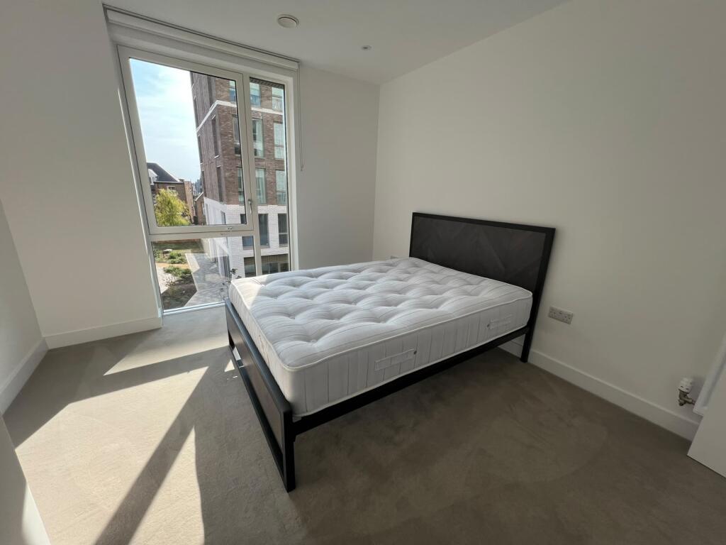 Apartment in London - View 5