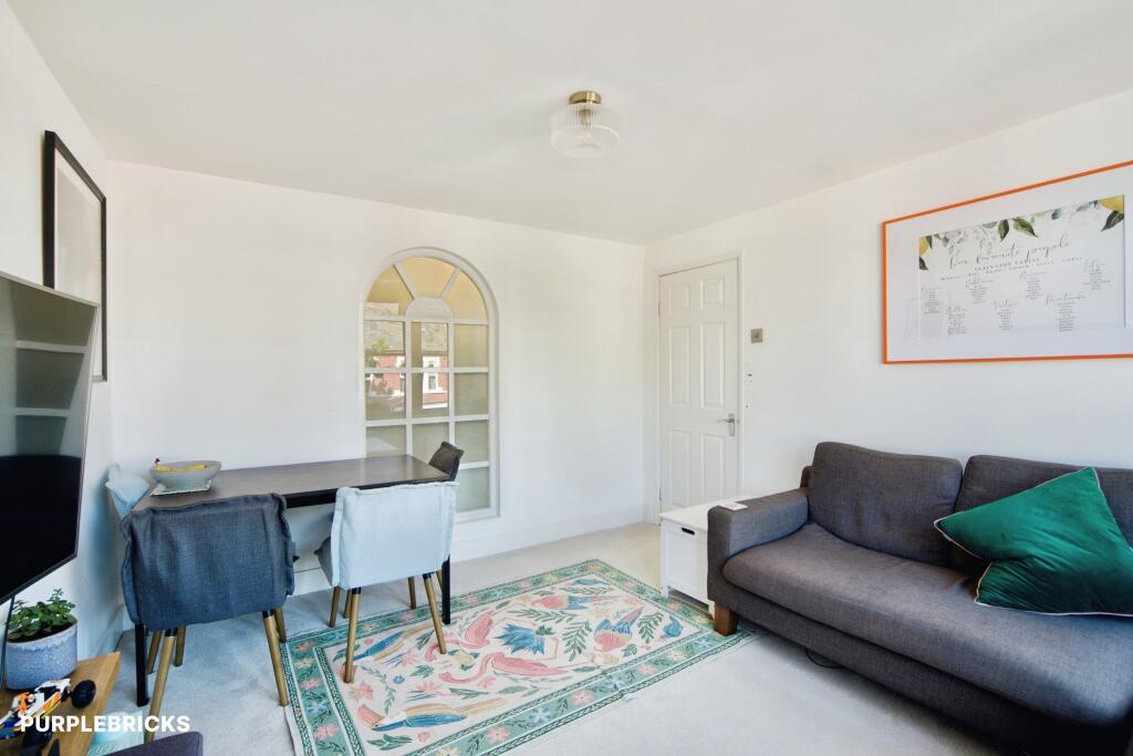 Apartment in London - View 5