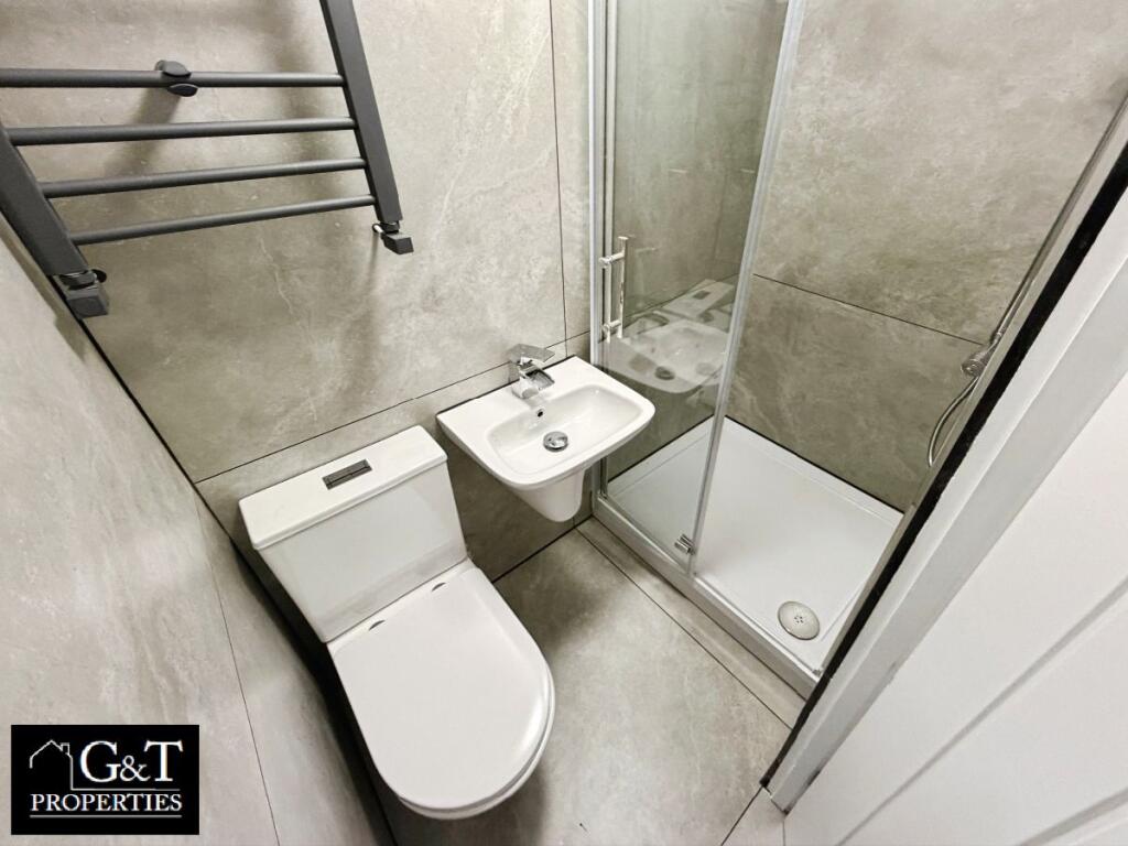 Apartment in Dudley, Netherton - View 3