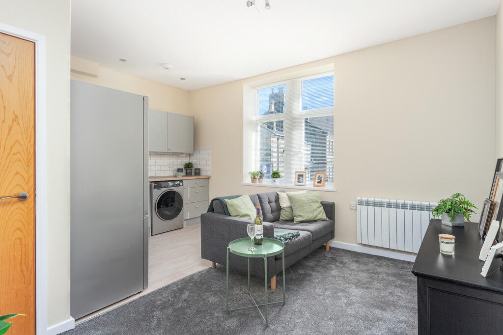 Main image of property: 17A Town Street, Horsforth, Leeds, LS18 5LJ