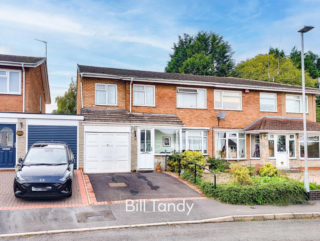 4-bed semi-detached on Common View, Burntwood, WS7, £260,000