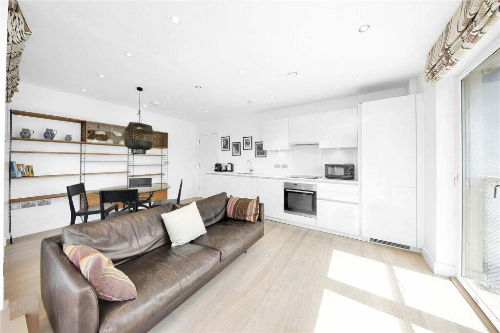 Apartment in London - View 3