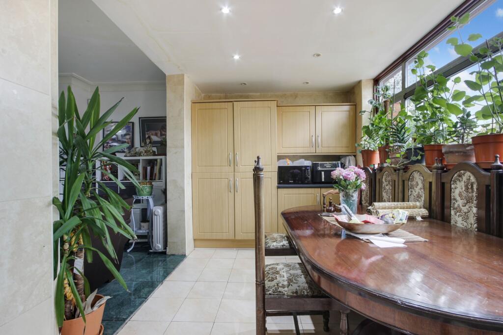 275, North Circular Road, London photo 4