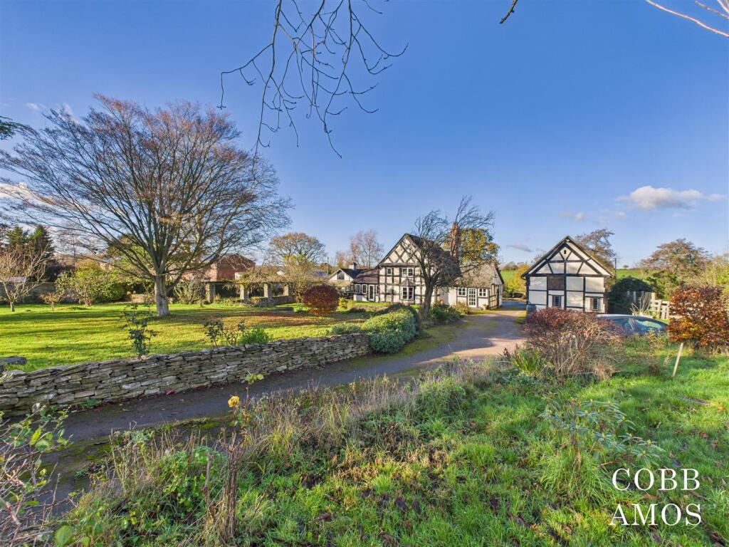 Main image of property: Kinnersley with 1.48 acre plot