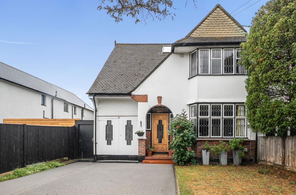 4-bed semi-detached on Queens Drive, Thames Ditton, Surrey, KT7 0TW, £1,350,000