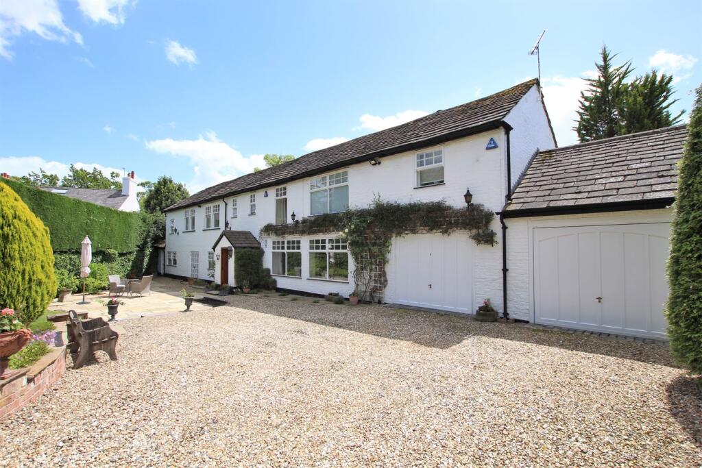 Main image of property: The Old Barn, Broadway, Hale