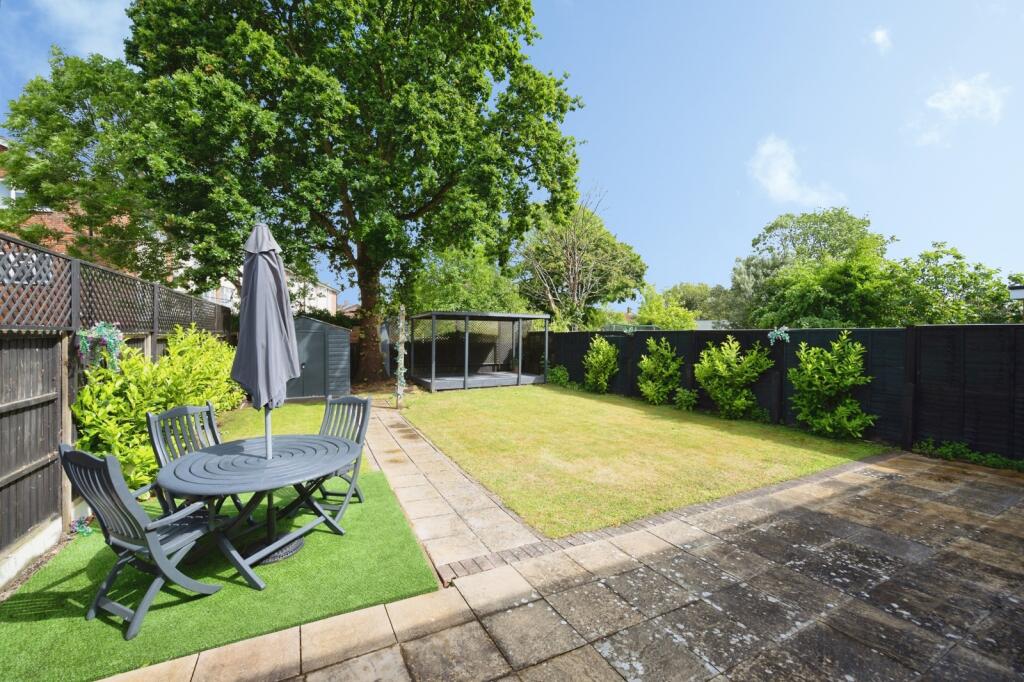 House in Havant, Hampshire - View 5