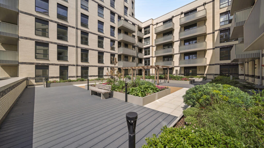 Main image of property: Wharf Twenty One
Brighton Rd,
Brighton
BN43 6FA
