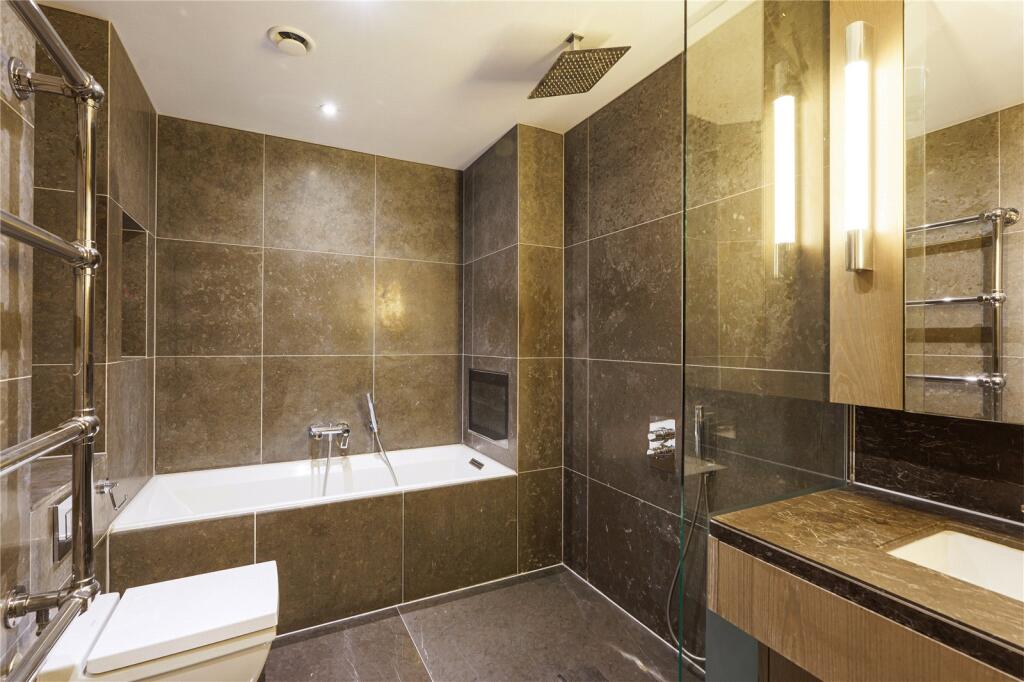 Apartment in London - View 5
