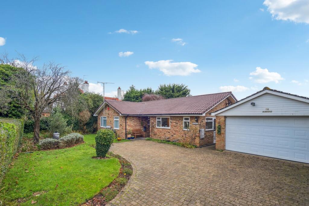 Main image of property: Blackpond Lane, Farnham Royal, SL2