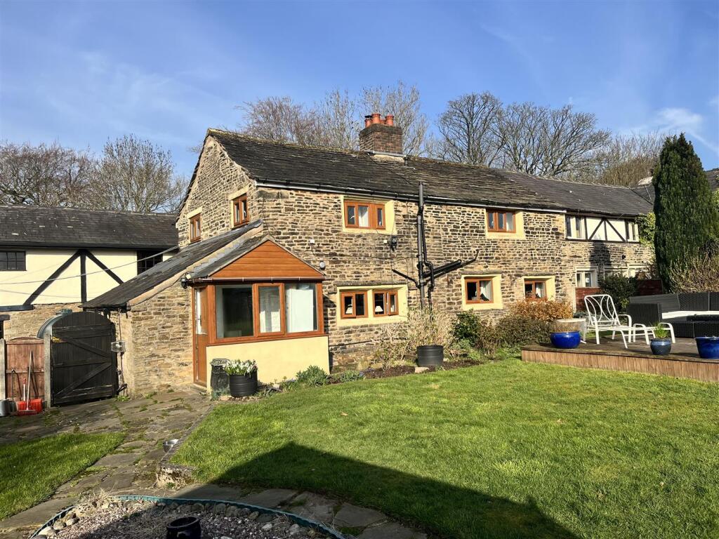Woodside Farm, off Everest Road, Hyde photo 4