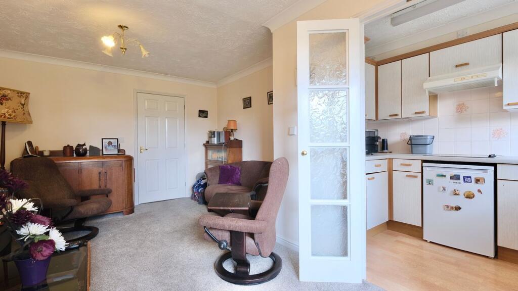 George Street, Huntingdon, PE29 photo 3