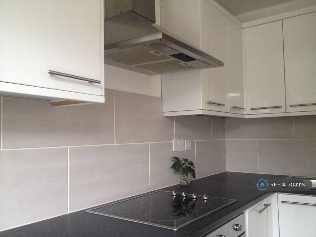 Apartment in London - View 4