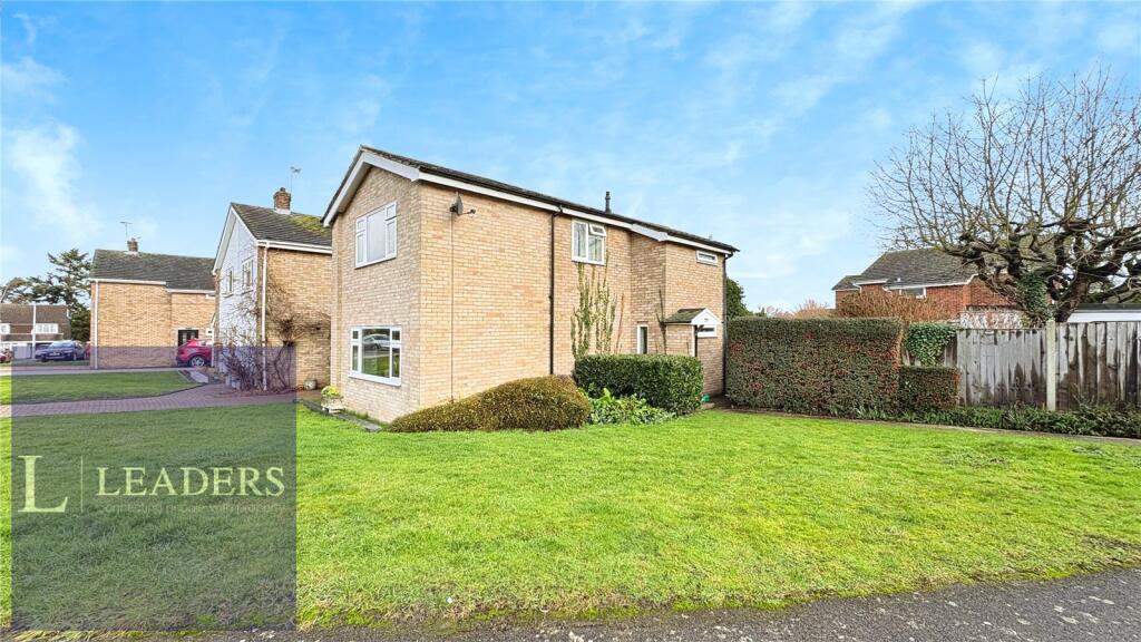 3-bed detached on South Close, Halstead, Essex, £385,000