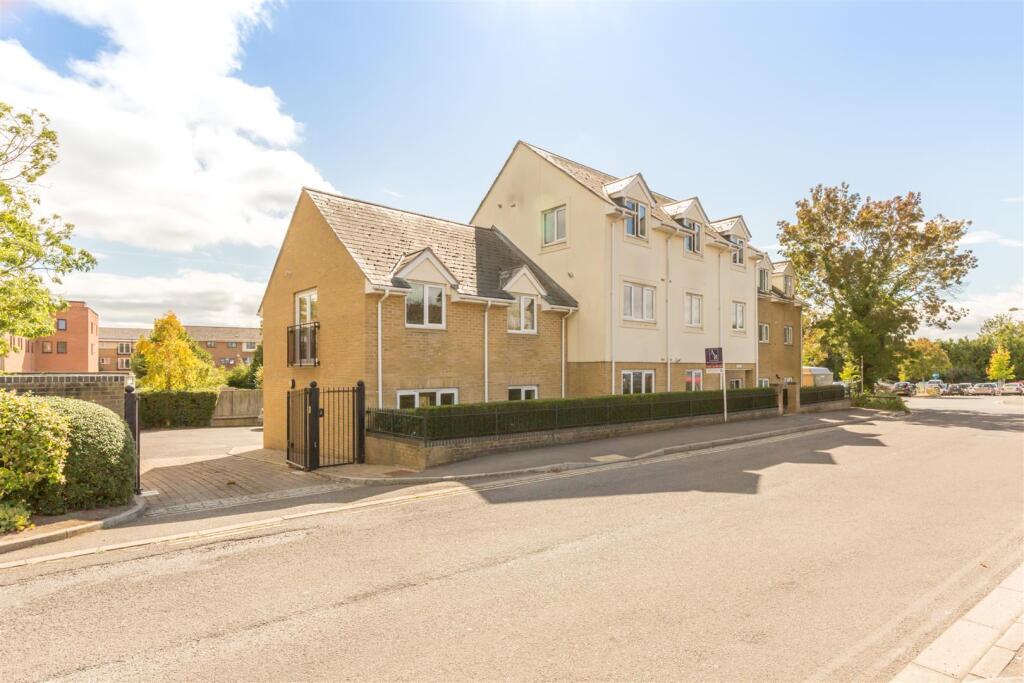 Main image of property: Foresters Court, Kidlington, Oxon