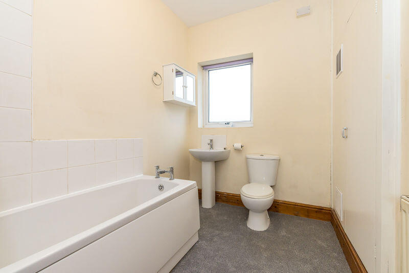 Bolton Road, Aspull, WN2 1YY photo 3
