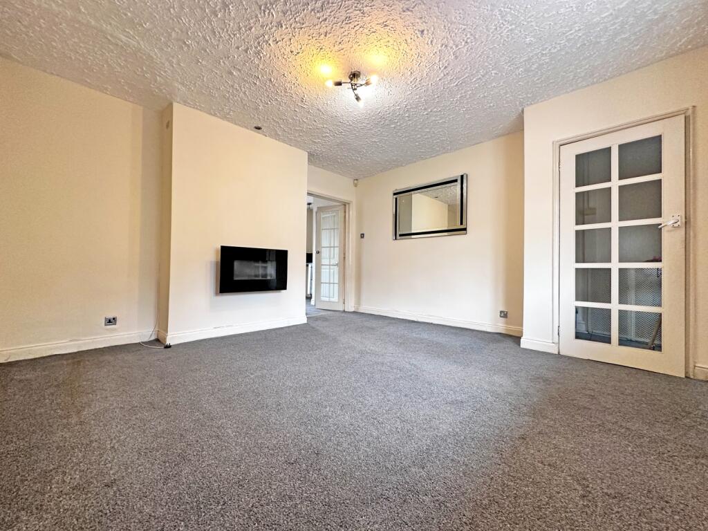 House in Dudley - View 3