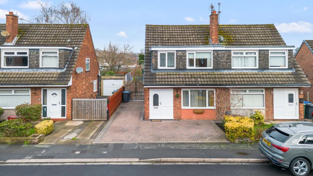 Main image of property: Kintore Drive, Great Sankey, WA5