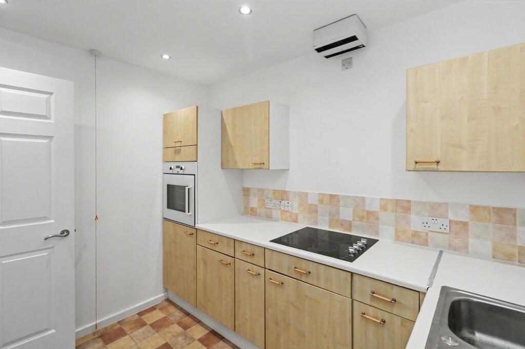 Apartment in Warrington - View 4