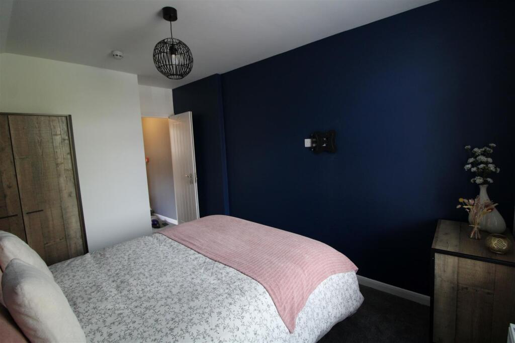 Main image of property: 34 Powderham Road, St Thomas, Exeter