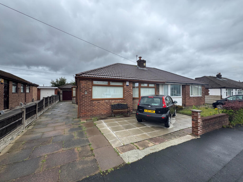 Main image of property: Ashton-in-Makerfield, WN4 0LA