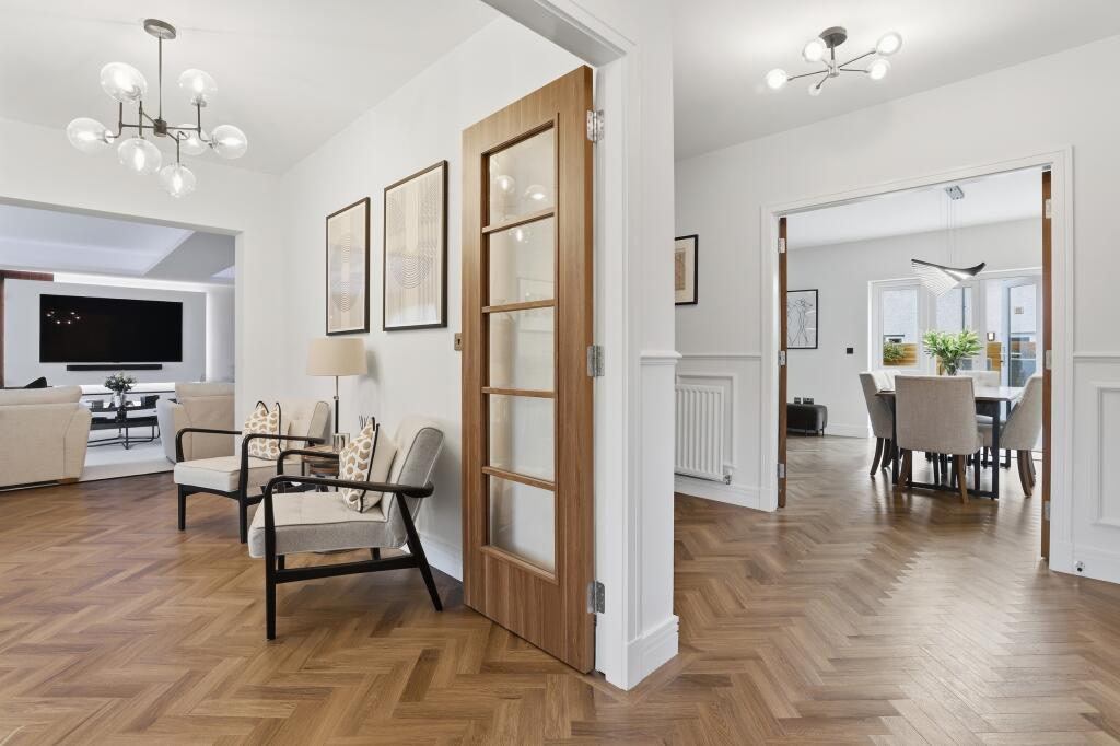 House in Lenzie, Rosebank - View 5