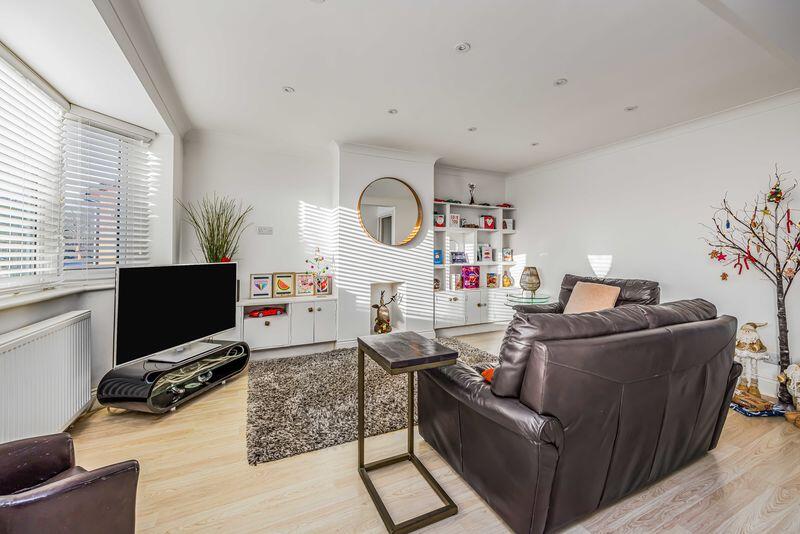 House in Havant, West Leigh - View 2
