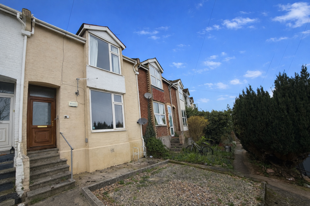 Main image of property: 11 Winner Street, Paignton, Devon, TQ3 3BN