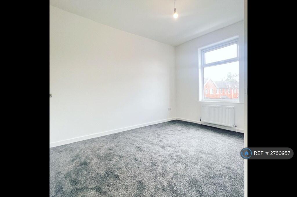 House in Wigan, Ince-in-Makerfield - More