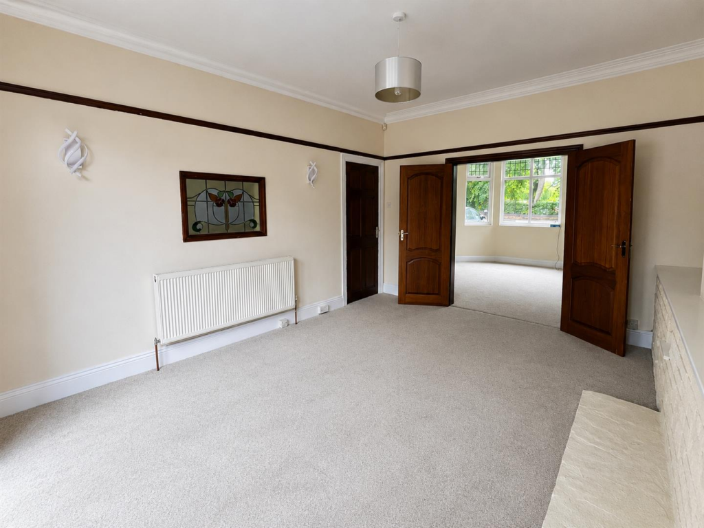 House in Walsall, Aldridge - View 4