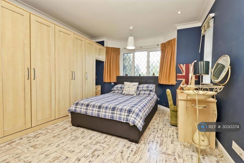 House in Southall - View 5