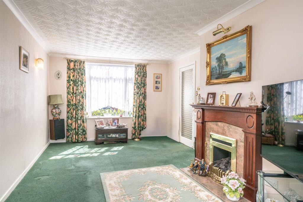 House in St Albans, New Greens - View 2