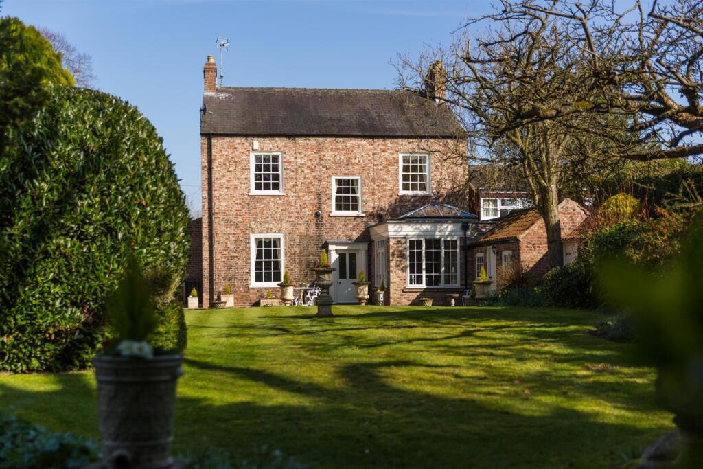 4-bed house on Orchard House, Skelton, York, £1,350,000